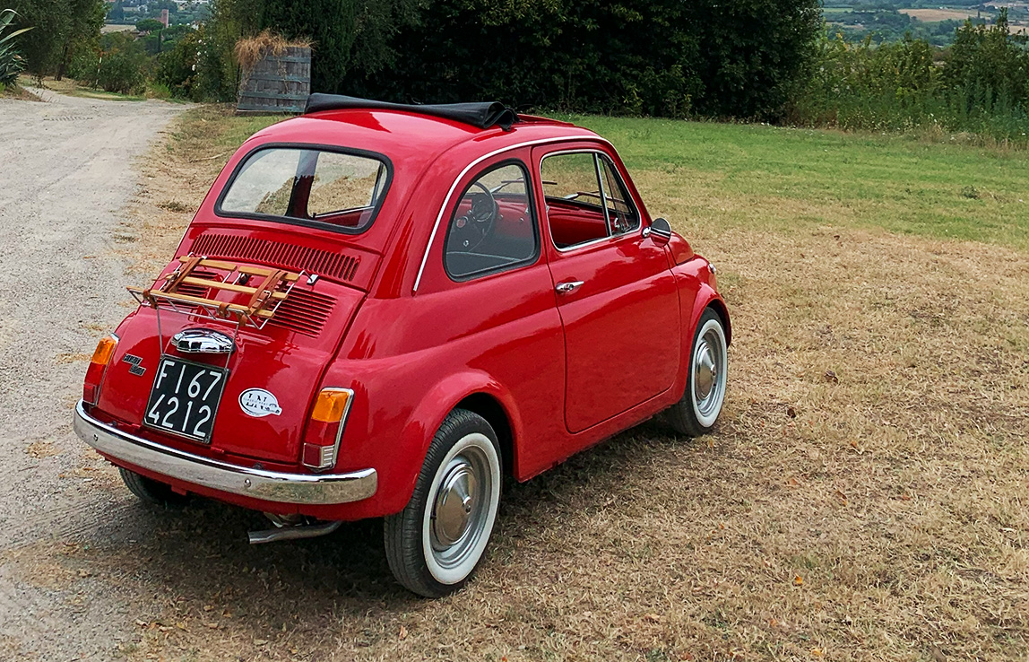 Ln classic rent noleggio auto d'epoca Fiat 500 Rossa